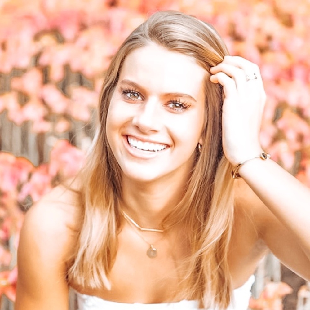 Meet your Posher, Elise